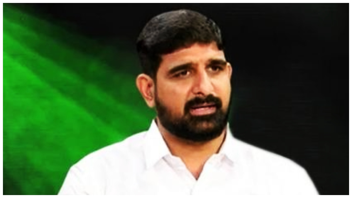Koushik Reddy: మరో వివాదంలో ఎమ్మెల్సీ పాడి .. బీఆర్ఎస్‍కు తలనొప్పిగా మారిన కౌశిక్ రెడ్డి..!