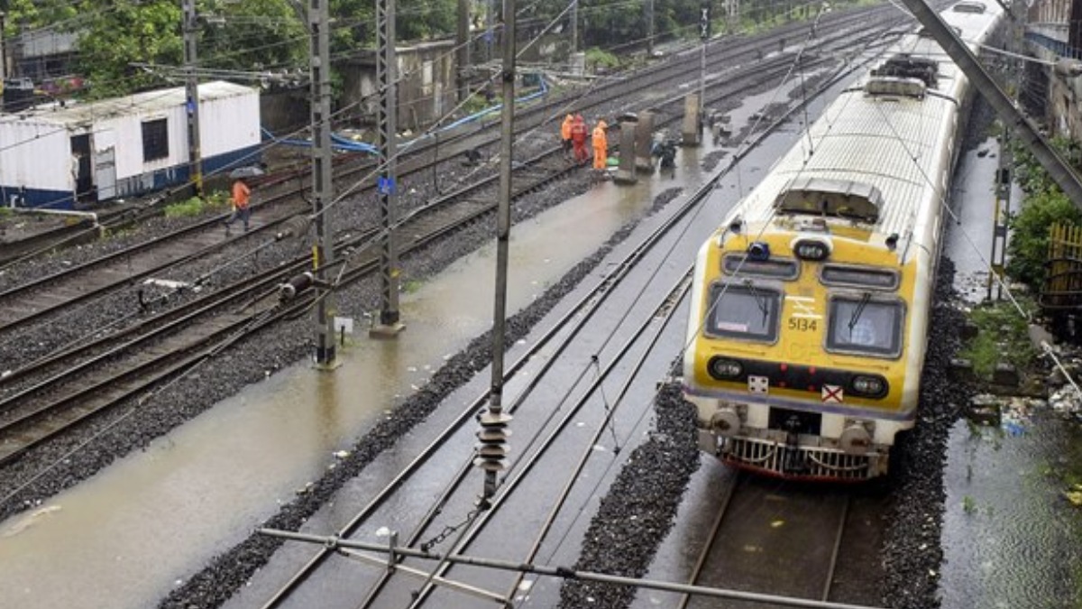 జైపుర్​ ఎక్స్​ప్రెస్​లో కాల్పులు - ఏఎస్సైతో సహా నలుగురు మృతి..!!