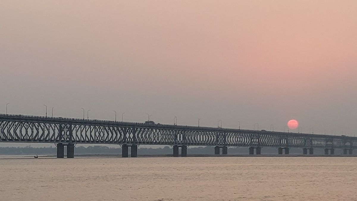 Rajahumundry Bridge : రాజమండ్రి రోడ్ కం రైల్ బ్రిడ్జ్ పై వెళ్తున్నారా ? ఇది మీ కోసమే.. !
