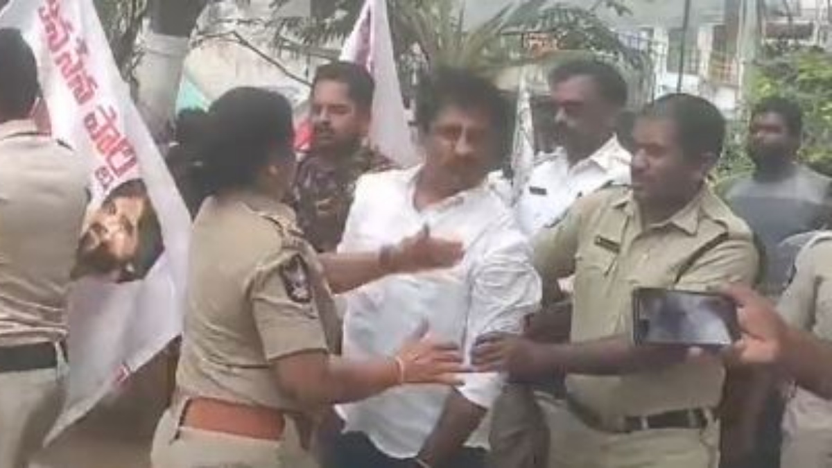 జనసేన నేత చెంపలు వాయించేసిన మహిళా ఎస్సై- షాకింగ్ వీడియో..!