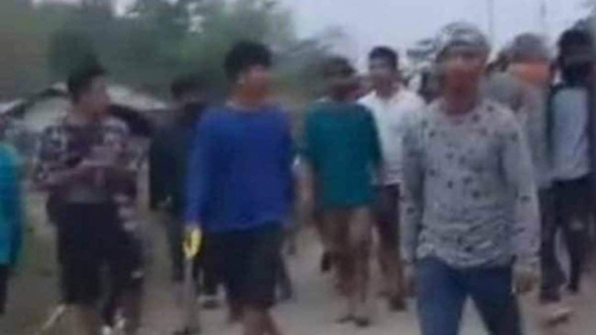 వెలుగుచూసిన మరో ఘోరం: ఇద్దరు మహిళలను నగ్నంగా ఊరేగించి, లైంగిక దాడి