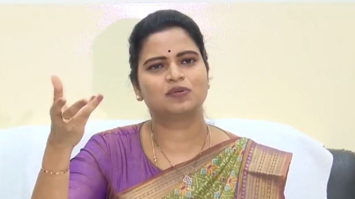 నారా లోకేష్ భరించలేకపోతున్నారా?