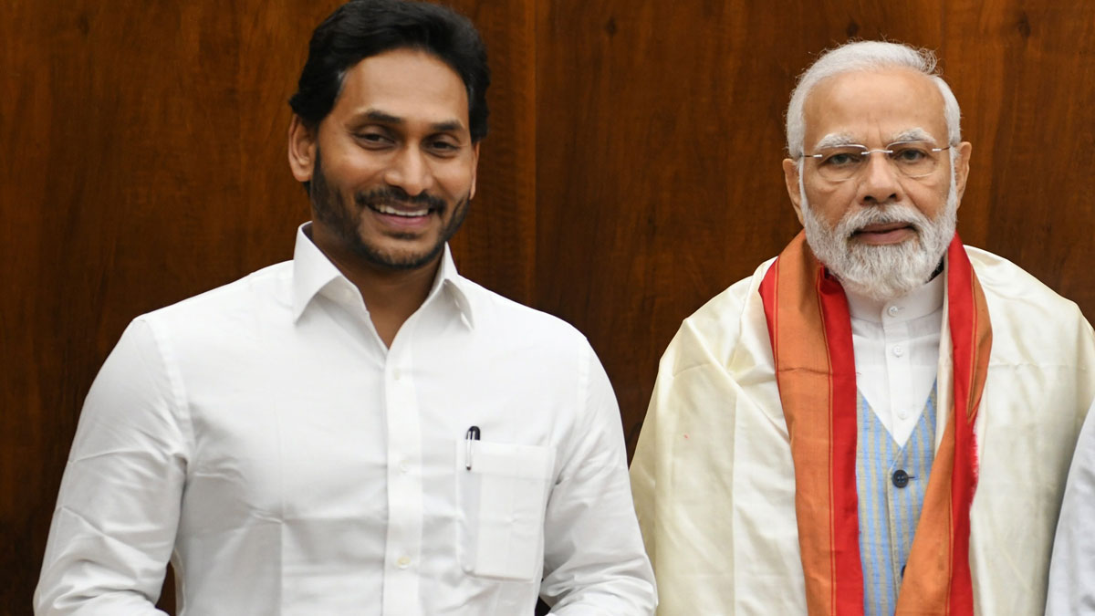 అనూహ్య మలుపు, ఎన్డీఏలోకి వైసీపీకి ఆహ్వానం - జగన్ కీలక నిర్ణయం..!!