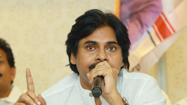 పొత్తులపై ఫైనల్, ఢిల్లీకి పవన్ - చంద్రబాబు దగ్గరే "లాక్"..!! | Pawan Kalyan  to meet BJP Leaders in his Delhi Tour today, May finalise Alliance in TS  Elections - Telugu Oneindia
