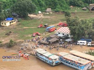 ఘోర విషాదం, ఆంధ్రప్రదేశ్‌లో పడవ ప్రమాదం (ఫోటోలు)