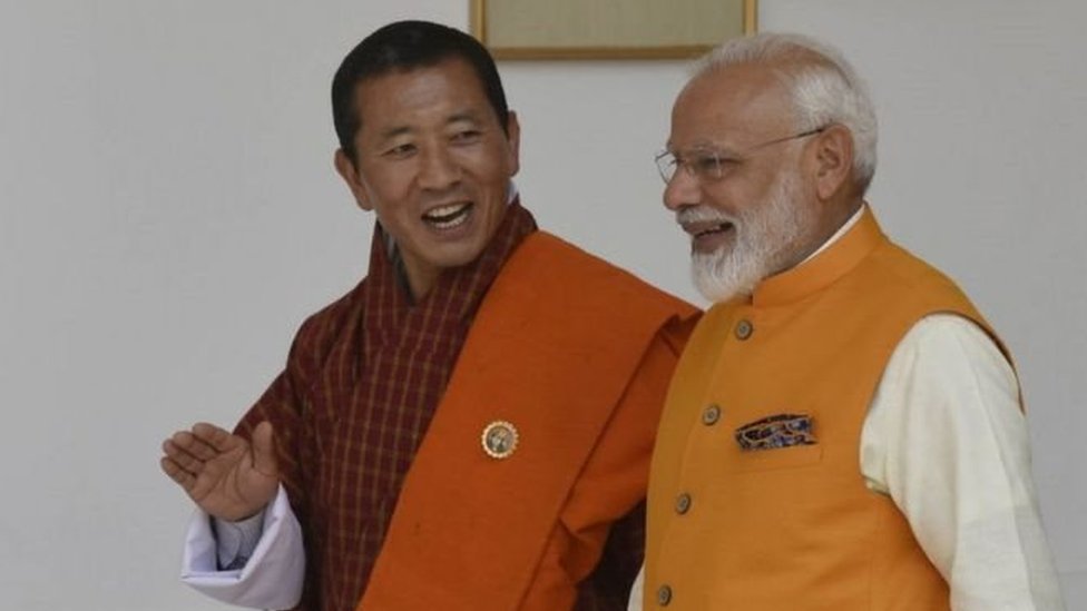 भारत-चीन विवाद के बीच भूटान क्यों आया चर्चा में? भारत-चीन विवाद के बीच भूटान क्यों आया चर्चा में?