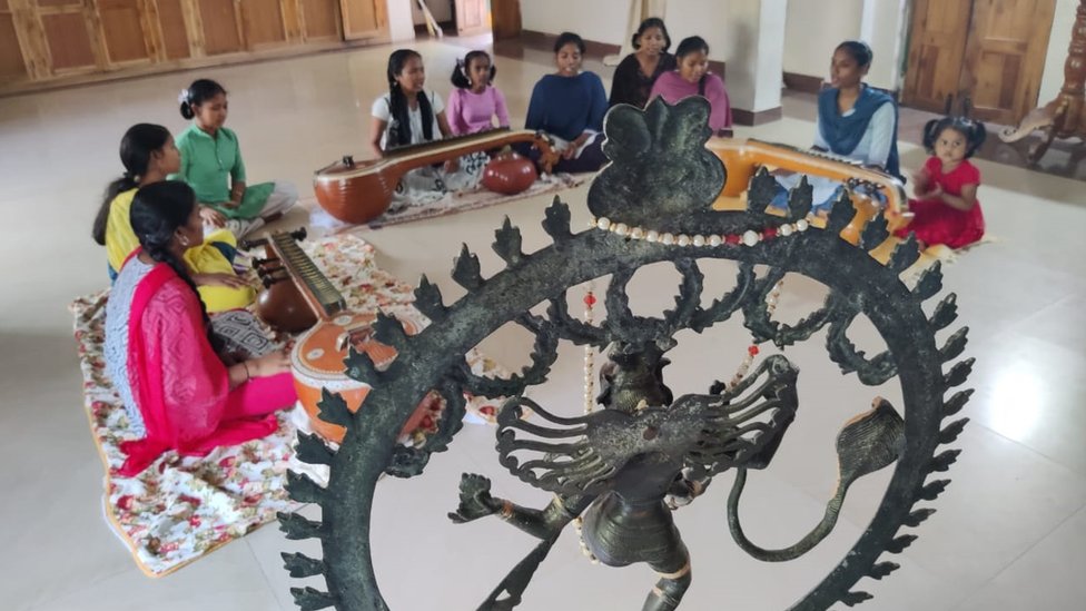 జట్టు ఆశ్రమం జట్టు ఆశ్రమం