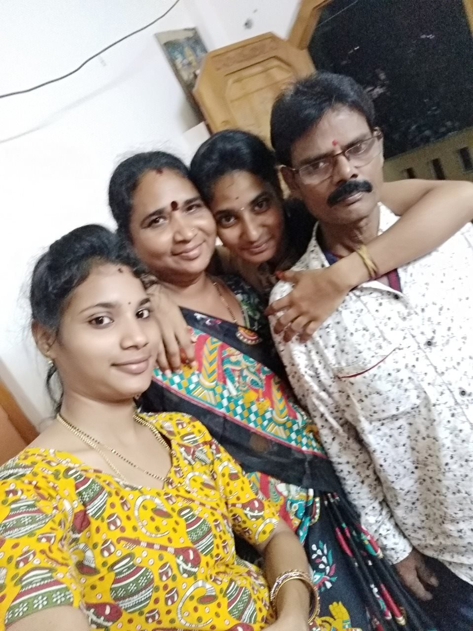 లేడీ బైక్ మెకానిక్ లేడీ బైక్ మెకానిక్