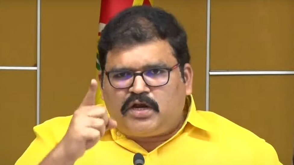 టీడీపీ అధికార ప్రతినిధి కొమ్మారెడ్డి పట్టాభి టీడీపీ అధికార ప్రతినిధి కొమ్మారెడ్డి పట్టాభి