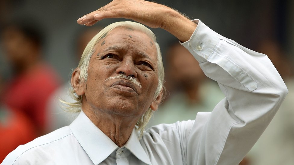 వృద్ధుడు వృద్ధుడు