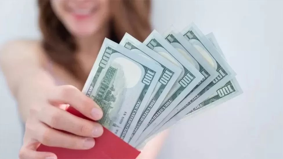 డాలర్లు డాలర్లు
