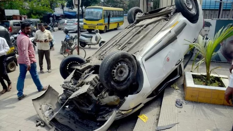 సైరస్ మిస్త్రీ రోడ్డు ప్రమాదం: ఇండియాలో ఇక కారు వెనుక సీట్లో కూర్చున్న వారికి కూడా సీట్‌ బెల్ట్ తప్పనిసరి చేస్