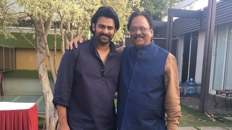 ప్రముఖ చలనచిత్ర నటుడు, కేంద్ర మాజీ మంత్రి కృష్ణంరాజు మృతి