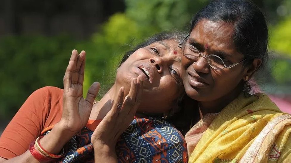 తెలంగాణ: ఏదైనా ప్రమాదంలో మరణించిన వారి కుటుంబాలకు నష్టపరిహారం ఎలా ఇస్తారు, ప్రభుత్వం తనకు నచ్చినంత ఇవ్వడం కరెక