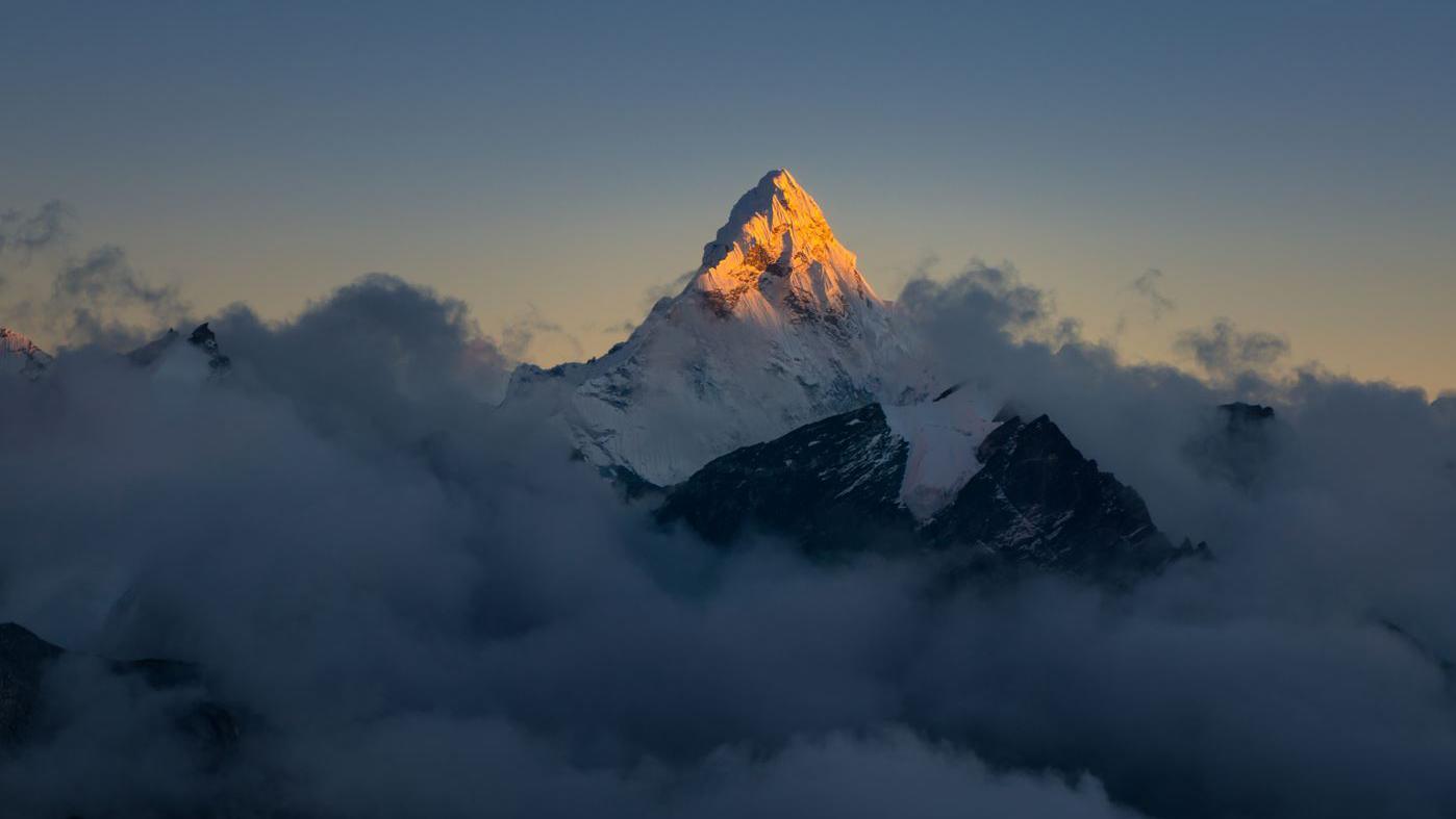 టెన్జింగ్ నార్గే, ఎడ్మండ్ హిల్లరీ: ‘ఎవరెస్ట్‌పైకి సాధారణ వ్యక్తులుగా వెళ్లి, ప్రపంచ హీరోలుగా తిరిగొచ్చారు’